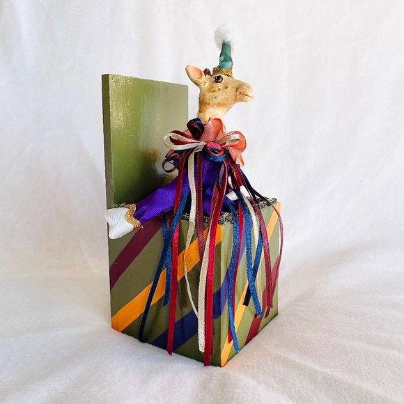 Katherine’s Collection Vintage Giraffe Music Box By Wayne Kleski - Picture 3 of 16